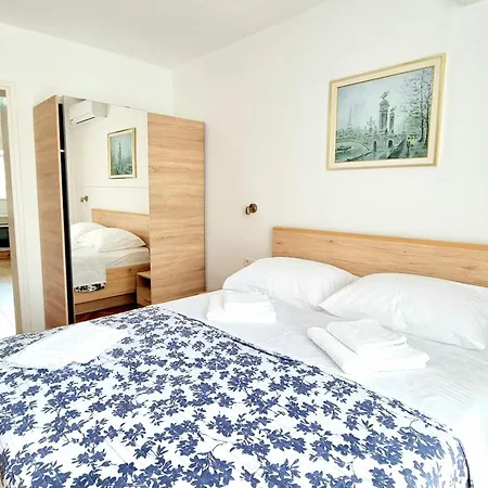 Apartmani Skoric Fanatic Primosten Room photo