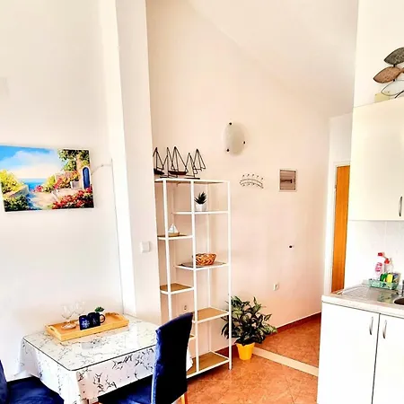 Apartmani Skoric Fanatic Primosten Room photo