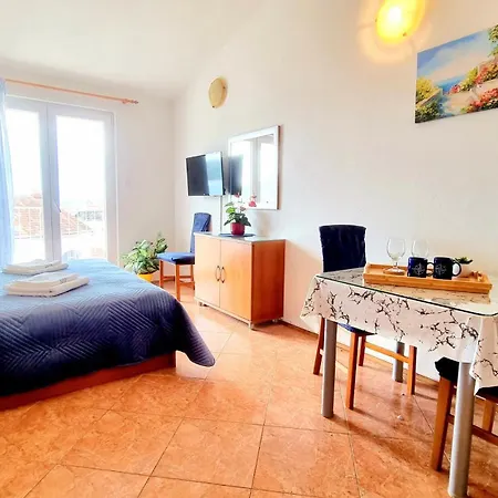 Apartmani Skoric Fanatic Primosten Room photo