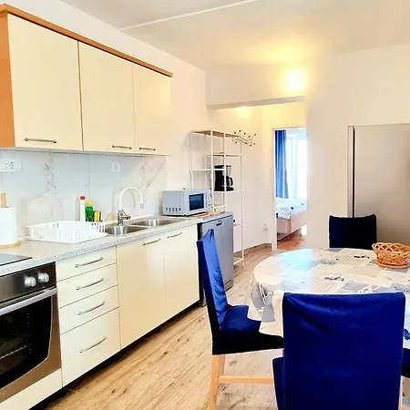 Apartmani Skoric Fanatic Primosten Exterior photo