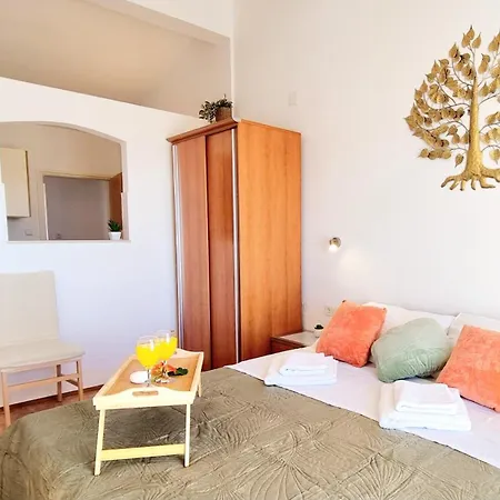 Apartmani Skoric Fanatic Primosten Exterior photo