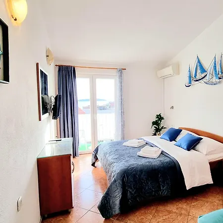 Apartmani Skoric Fanatic Primosten Room photo