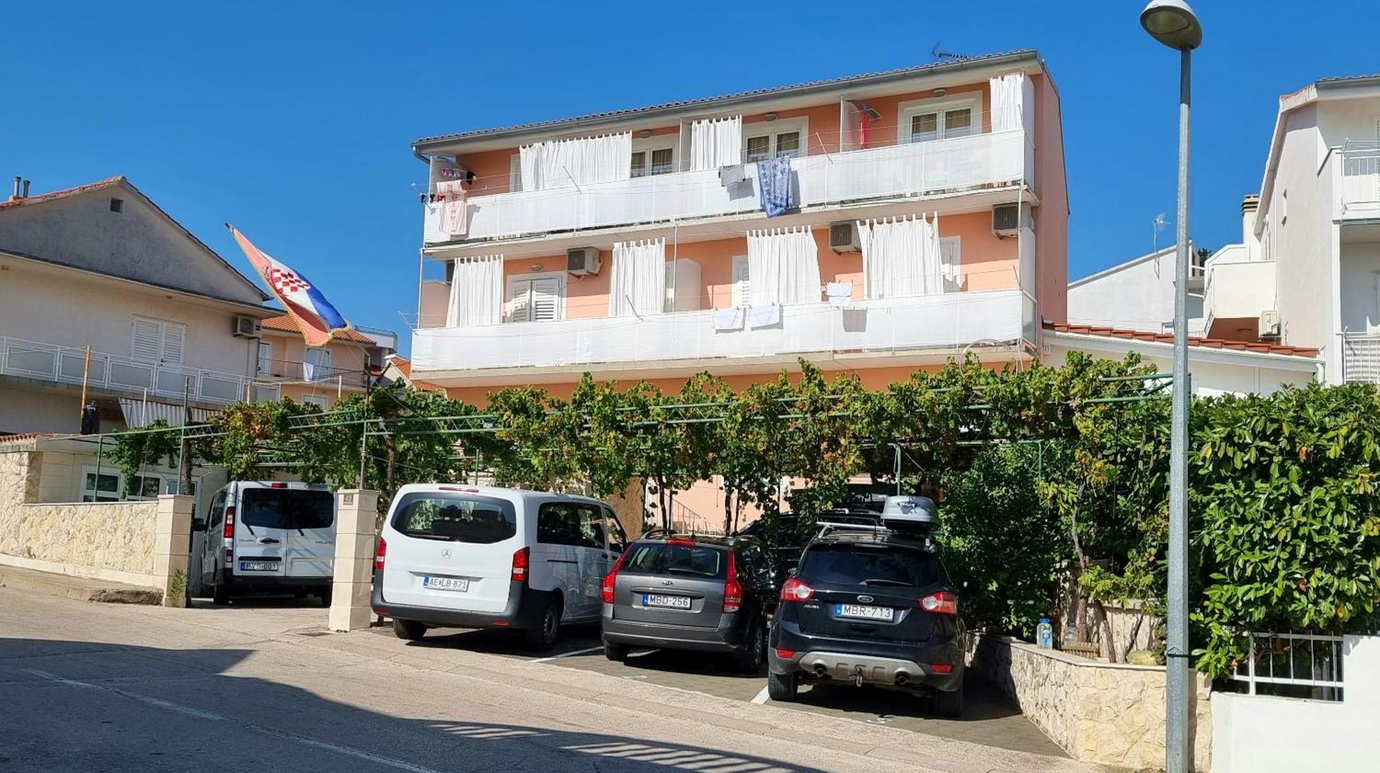 Skoric Fanatic Apartment